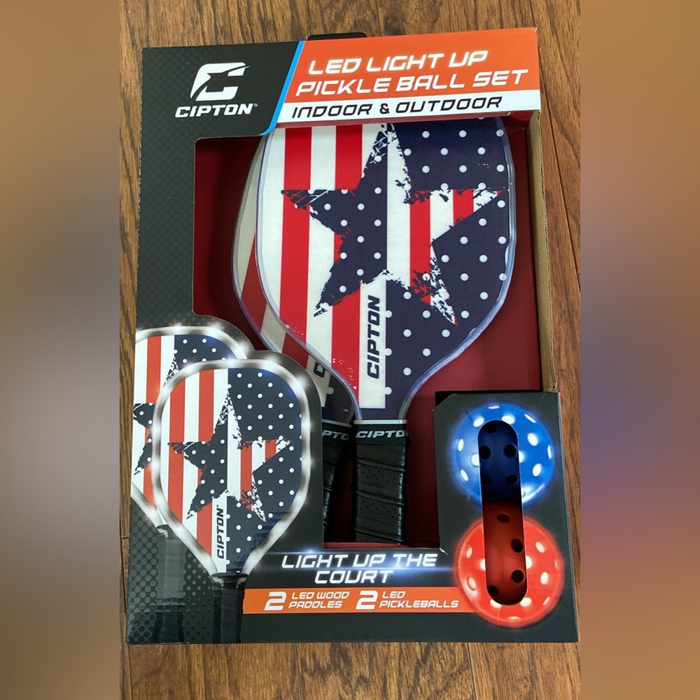 Cipton LED Light Up Pickleball Set with American Flag Design